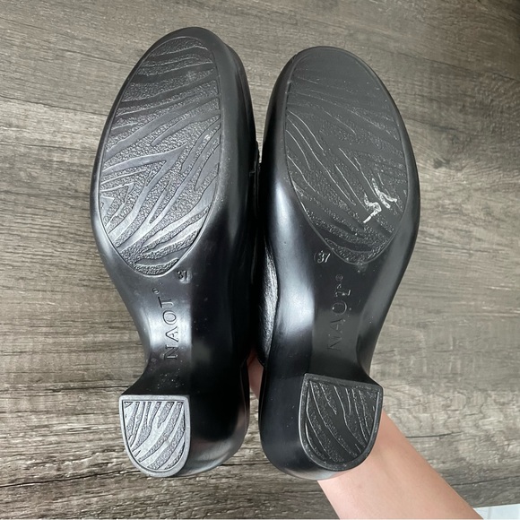 Naot Adore Ink Leather/Armor Genuine Leather Solid Black Slip On Clogs Mules - Picture 5 of 6